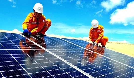 Hộ gia đình lắp điện mặt trời được vay vốn tới 40 triệu đồng