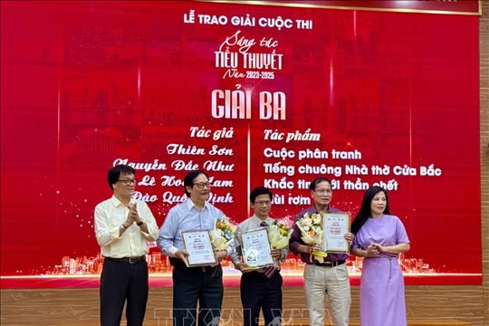 Trao giải Cuộc thi Sáng tác tiểu thuyết Thời báo Văn học Nghệ thuật lần thứ I