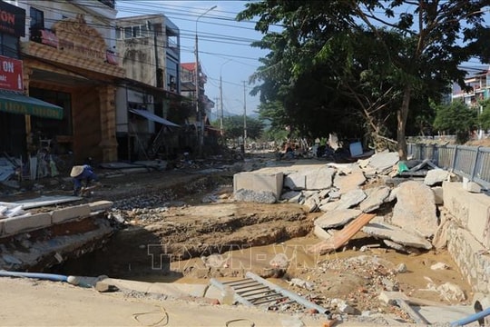 Cao Bằng khẩn trương khai thông các đoạn đường bị tắc nghẽn