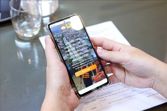 Chung tay hỗ trợ đồng bào bị ảnh hưởng bởi bão lũ thông qua VNeID