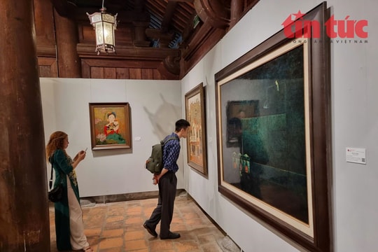 Triển lãm ‘Sắc tâm’ kết hợp mỹ thuật đương đại và tinh hoa trầm hương Việt