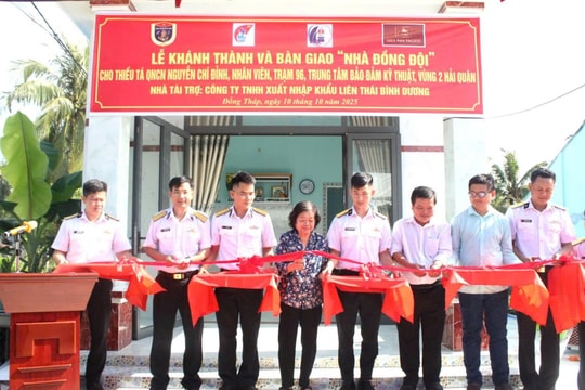 Hải quân trao nhà đồng đội cho gia đình quân nhân có hoàn cảnh khó khăn