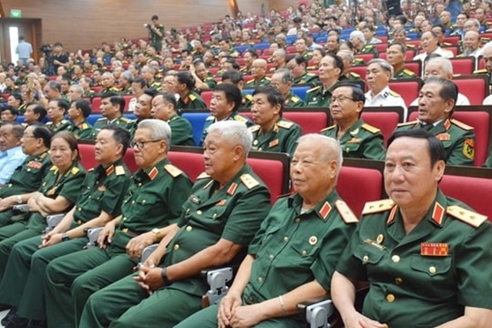 Đề xuất nâng mạnh chế độ cho sĩ quan nghỉ hưu