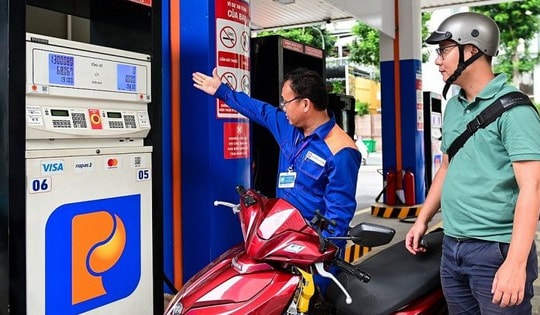 Hỗ trợ 3 triệu đồng cho lắp điện mặt trời, giá xăng giảm, Trung Quốc siết xuất khẩu đất hiếm