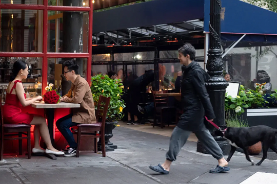 Hẹn hò để được ăn miễn phí