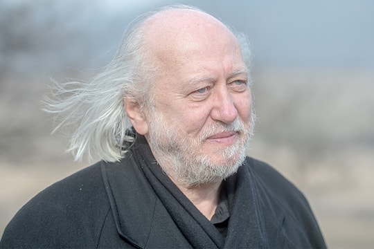 Chủ nhân Nobel Văn học 2025: 'Nỗi cay đắng là nguồn cảm hứng của tôi'