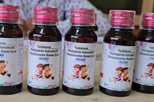 Chủ hãng dược Ấn Độ bị bắt sau cái chết của 19 trẻ em