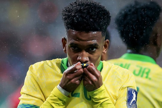 Tuyển Brazil đè bẹp Hàn Quốc