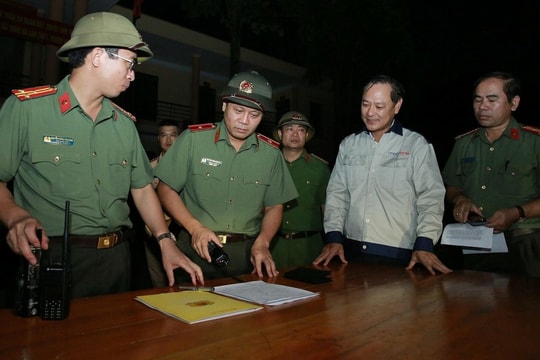 Bộ Công an 'nối sóng' vùng bị cô lập do bão lũ ở Thái Nguyên