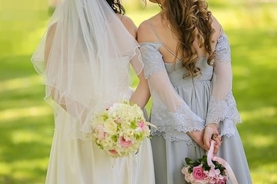 Bị ngã gãy xương khi chụp ảnh đám cưới, phù dâu kiện cô dâu