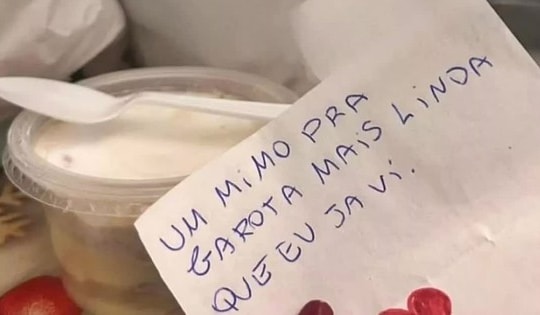 Nữ sinh 17 tuổi tử vong sau khi ăn bánh ngọt