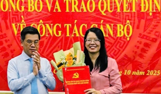 Bà Nguyễn Thị Ánh Hoa giữ chức Bí thư Đảng ủy Saigontourist Group