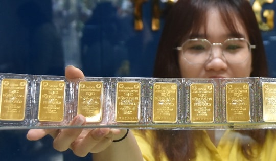 Sáng 10-10, chính thức xóa độc quyền vàng miếng, giá vàng rớt mạnh