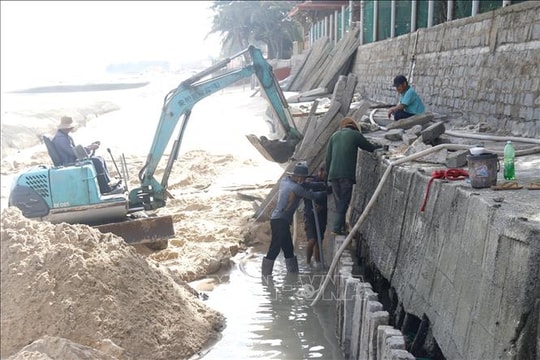 Bảo vệ dải lụa bờ biển miền Trung - Bài 2: Cuộc chiến chưa hồi kết