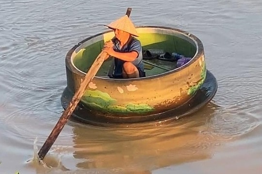 Ba chén trà 200 kg bị lũ cuốn trôi ở Thái Nguyên
