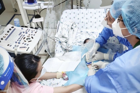 Sáu hiểu lầm phổ biến về sốt siêu vi ở trẻ