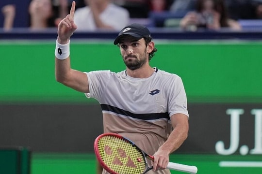 Đối thủ của Djokovic bội thu ở Thượng Hải Masters