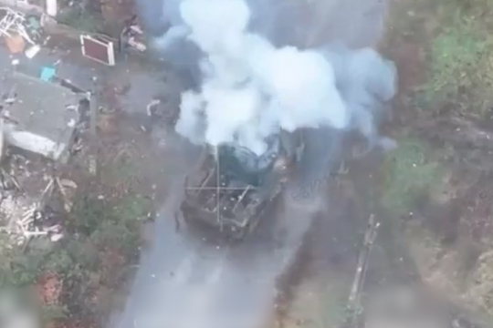 Ukraine đăng video 'chặn đứng' đợt xung kích thiết giáp của Nga