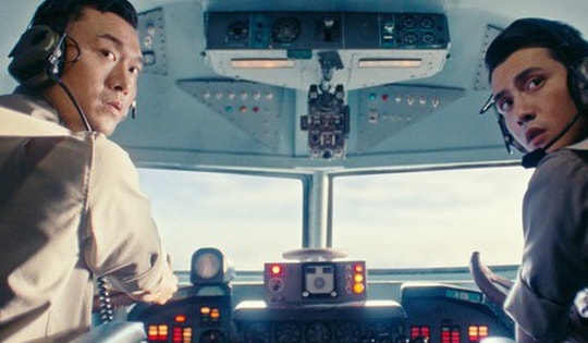 'Tử chiến trên không' bất ngờ bị 'Quỷ ăn tạng' soán ngôi doanh thu bán vé