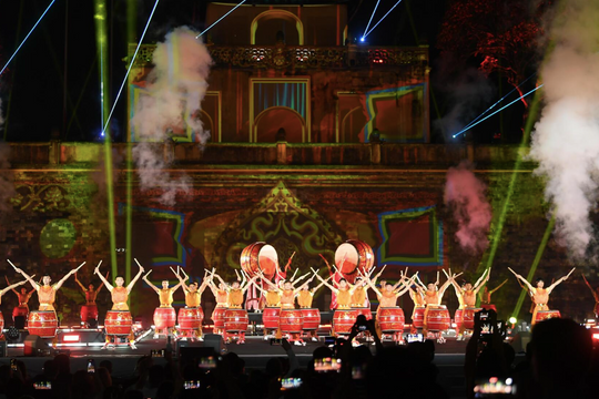 1 triệu lượt khách tham dự Lễ hội Văn hóa Thế giới lần thứ nhất tại Hà Nội