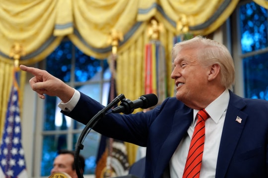 Tổng thống Trump: Lầu Năm Góc phải dùng mọi nguồn quỹ để trả lương binh sĩ