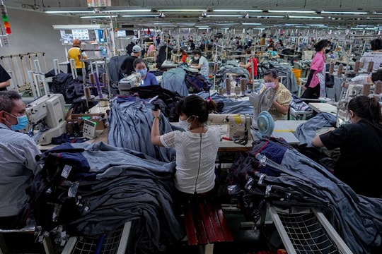 Điều chỉnh vùng lương tối thiểu không có nghĩa DN phải đồng loạt tăng lương