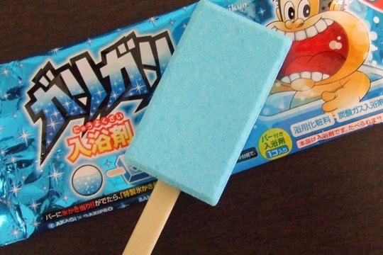 Một que kem tăng giá 2.000 đồng sau 25 năm, hãng kem cúi đầu xin lỗi khách