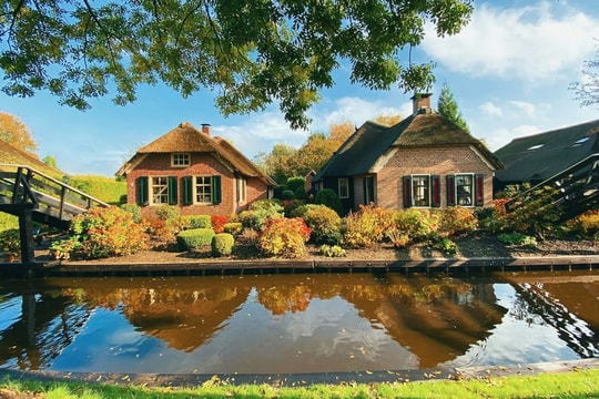 Ngôi làng nào trên thế giới không có đường đi?