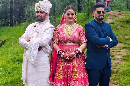 Cưới cùng lúc hai chồng