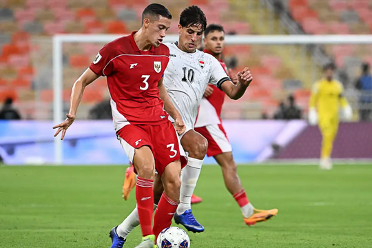 Truyền thông Indonesia kêu gọi sa thải HLV Kluivert