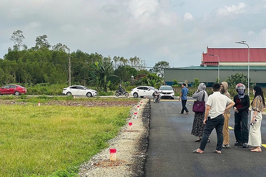 'Siết hạn mức vay mua nhiều nhà là đòn hãm đầu cơ bất động sản'