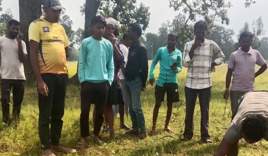 Đánh cá trên sông, người dân bất ngờ chứng kiến cảnh tượng "đáng sợ"