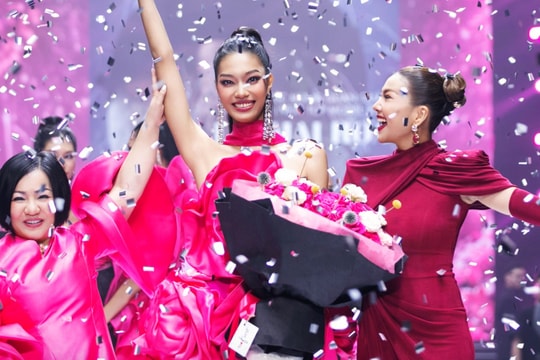 Người đẹp cao 1m84 giành quán quân Vietnam's Next Top Model