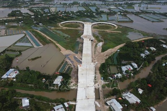 Hoàn thành bàn giao mặt bằng cao tốc Cao Lãnh - An Hữu thành phần 2