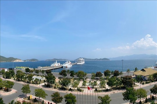 Quy định mới về quản lý hoạt động Cảng quốc tế Cam Ranh