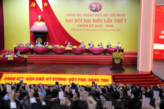 TP Hồ Chí Minh tiếp tục vươn mình, xứng đáng là đầu tàu phát triển kinh tế - xã hội của cả nước