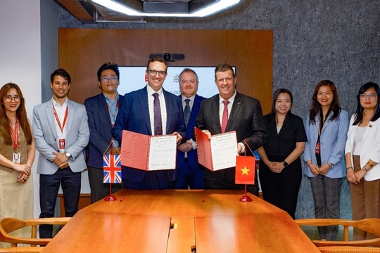 BUV đưa di sản giáo dục 200 năm từ Manchester về Việt Nam