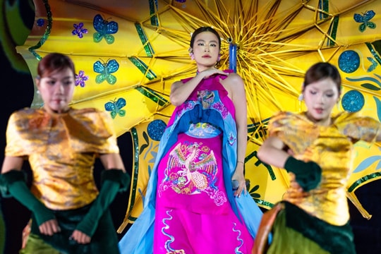 Hoàng Thùy Linh hát 'See tình' khuấy động khán giả