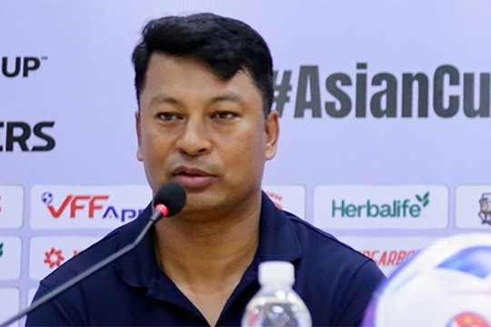 HLV Nepal: Đội tuyển Việt Nam xứng đáng dự Asian Cup hơn Malaysia