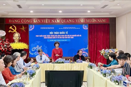 Tìm hướng phát triển nghệ thuật trong bối cảnh toàn cầu hóa và chuyển đổi số