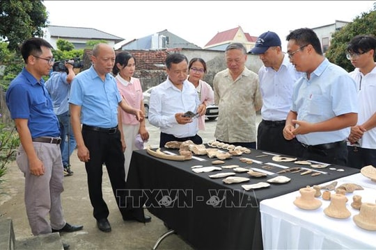Khơi dậy giá trị di sản từ 'lòng đất' Mán Bạc