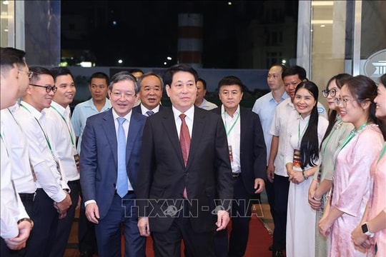 Chủ tịch nước dự Lễ trao danh hiệu Nông dân Việt Nam xuất sắc năm 2025