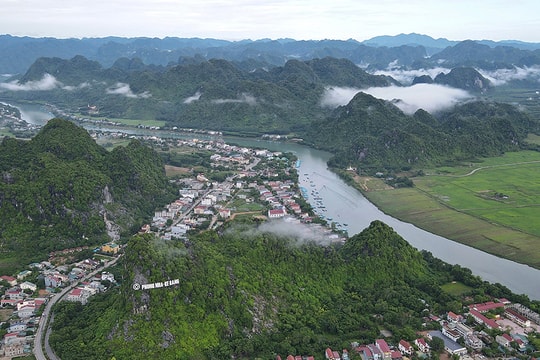 Phong Nha - Kẻ Bàng giành 'cú đúp' giải thưởng du lịch quốc tế