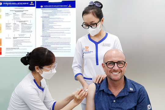 Người dân tăng cường tiêm vaccine cúm tại VNVC