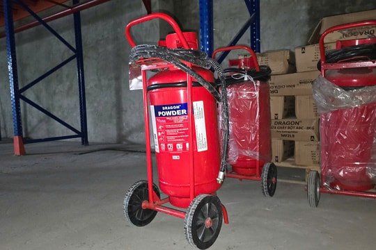 Hơn 3,2 triệu bình chữa cháy giả bị bán cho người tiêu dùng