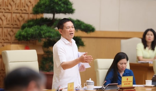 Cổ phần hóa là để doanh nghiệp mạnh lên chứ không phải bán đất