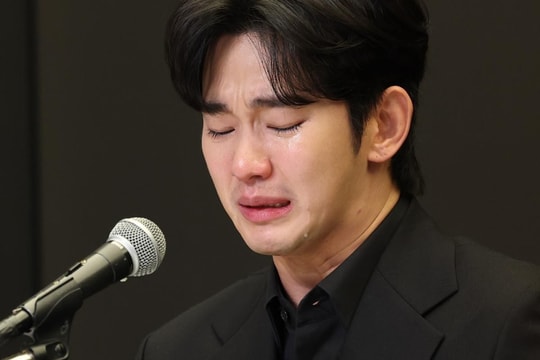 Kim Soo Hyun phản bác