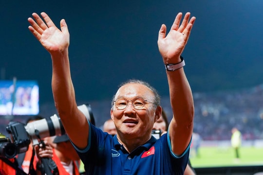 Chuyên gia Indonesia muốn ông Park Hang Seo thay Kluivert