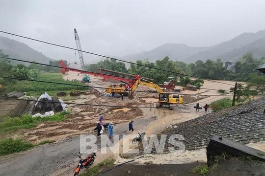 Bắt nhịp thi công trở lại trên các tuyến cao tốc sau mưa lũ