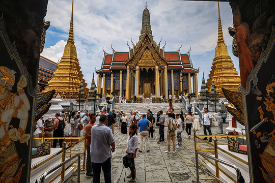 Trung Quốc cảnh báo du lịch giá rẻ, ép khách mua hàng ở Thái Lan